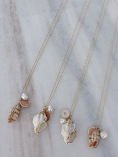 Seashells By The Seashore Necklace – Carolina Benoit قلادات متدلية, Ocean Jewelry, Jewelry Accessories Ideas, Shell Jewelry, Girly Jewelry, Pretty Selfies, Jewelry Inspo