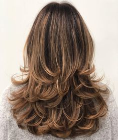 Long layered Hairstyle with Flipped Ends Waterfall Haircut Medium, Curled Medium Hair, Best Haircut For Wavy Hair Medium, Waterfall Layers Haircut Medium Hair, Waterfall Haircut, Curled Layered Hair, Waterfall Layers Haircut, Layers Haircut