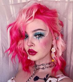 Pink Blonde Ombre, Hairstyle Grunge, Blonde To Pink Ombre, Pink Wigs, Pink Blonde, Girl Grunge, Ombre Pink, Alternative Makeup