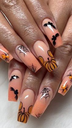 Disney Halloween Nails Acrylic Coffin, Cute Autumn Nail Designs, Halloween Disney Nails Acrylic, Disney Halloween Acrylic Nails, Disney Pumpkin Nails, Fall Disney Nails Acrylic, Disney Halloween Nails Simple, Disney Park Nails, Halloweentown Nails