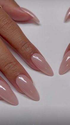 Unghie Sfumate, Modern Nails, Tin Man, Almond Acrylic Nails, Oval Nails, Neutral Nails, Minimalist Nails