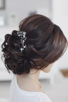 Loose Bun Hairstyles, Sanggul Modern, Beautiful Wedding Hair, Formal Hair, Bridal Hair Updo, Medium Long Hair, Hairstyle Gallery