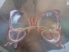 Butterfly Glasses, Funky Glasses, Cute Glasses, Melanie Martinez, Aura, Jewelry Accessories, Art Inspiration, Cute Outfits