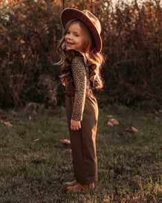 Kids Thanksgiving Outfits, Thanksgiving Toddler Outfit, Toddler Thanksgiving Outfit Girl, Outfits Minimal, Children Outfits, Long Sleeve Leotard, Fashion Children, Toddler Fall, Suspender Pants