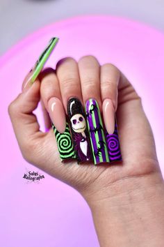 Nightmare before Christmas nail inspo Short Nightmare Before Christmas Nails, Nightmare Before Christmas Nails Christmas, Jack Skellington Nails, Before Christmas Nails, Christmas Nail Inspo, Nightmare Before Christmas Nails, Kitty Nails, Holiday Nails Christmas, Hello Kitty Nails