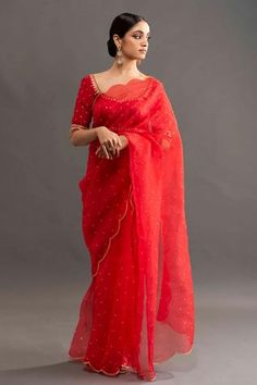 Shop for Kavitha Gutta Red Organza Rekha Scallop Hem Saree With Blouse for Women Online at Aza Fashions Red Embroidered Saree, Kavitha Gutta, Saree With Pants, Urban Chic Outfits, Bridal Trousseau, Wedding Sarees Online, Beautiful Sarees, Red Chiffon, Scallop Hem