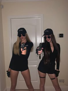 Duo Halloween Costumes Swat, Halloween Outfits With Black Dress, Bff Halloween Costumes For 2 Women, Cop Duo Costume, Black Outfits For Halloween, Swat Costume Halloween, Costume With Black Bodysuit, Swat Team Outfit, Halloween Costumes Duo Brunette