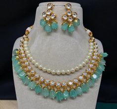 Indian Choker, Kundan Necklace Set, Beautiful Chokers, Necklace Set Indian, Kundan Jewelry, Royal Look