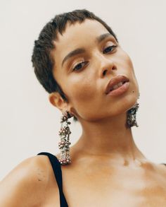 Zoe Kravitz Braids, Zoe Kravitz Style, Zoe Isabella Kravitz, Band Rock, Zoe Kravitz, Style Magazine, Beauty Awards, Short Pixie, Pixie Haircut