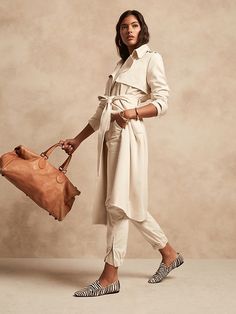 Soft Trench Coat | Banana Republic Trench Coat Outfit Fall, Soft Trench Coat, Trench Coat Fall, Trench Coat Outfit, Belted Trench Coat, Classic Coats, Banana Republic Women, Coat Outfits, Trench Coats