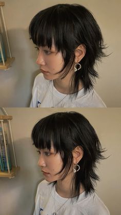 Instagram : Haircut @9hahoi  https://www.instagram.com/9hahoi/ #hair #shorthair #hairstyle  #haircut #hairstylist #mullet  #hairdesign #hanoi #vietnam #vietnamese #so9hahoi #xomhahoi #9xomhahoi #9hahoi Black Shirt Hairstyles, Bangs With Long Pieces On The Side, Short Wolfcut Asian Hair, Hime Haircut Aesthetic, Med Layers Haircut, Hairstyles For Women With Fine Hair, Short Layers For Wavy Hair, Cute Short Hairdos, Medium Alt Hairstyles