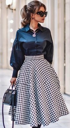 Elegante Casual, Classy Dress Outfits, Classy Work Outfits, Classy Casual Outfits, Elegant Skirt, Modest Fashion Outfits, Looks Chic, Elegant Shirt, Formal Attire