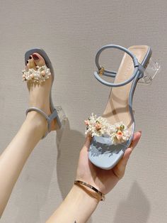 Azul  Collar   Liso  Embellished Floral Print Flower Heels For Spring, Chic Summer Flower Sandals, Chic Flower Sandals For Summer, Chic Summer Sandals With Flower Design, Spring Floral Print Flower Sandals, Floral Print Flower Sandals For Spring, Shoe Sandals, Rhinestone High Heels, Beige Heels