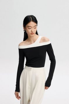 love this top looks great on good quality Off Shoulder Top, Asymmetrical Tops, Urban Wear, Looks Chic, Formal Looks, Off Shoulder Tops, Everyday Wardrobe, Feminine Style