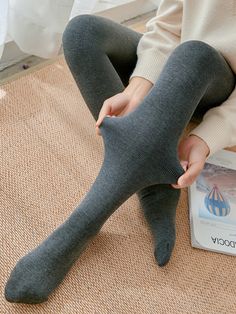 Simple Skinny Leg Keep Warm Solid Color Velvet Thermal Pants Bottoms LIGHT GRAY-One_size Rounded Wardrobe, Thermo Leggings, Wool Tights, Winter Tights, Fleece Socks, Winter Typ, Elastic Leggings, Thermal Pants, Winter Leggings