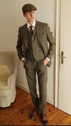 Victorian Formal Wear Men, 1920s Suits For Men, 1890s Mens Fashion Casual, Modern Victorian Outfits Men, 1800s Outfits Men, Late Victorian Fashion Men, 1860s Mens Fashion, Dark Academia Mens Outfits, Victorian Suit Mens