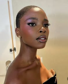 Joy Sunday, Hair And Makeup, Short Hair, Makeup Looks, Black Women, On Twitter, Skin, Makeup, Twitter