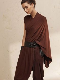 Urban Zen Fashion, Urban Zen, Star Wars Fashion, Emerald Eyes, Zen Style, Colour Theme, Scarf Top, Colour Combinations, Blazer Outfits