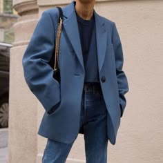 Ootd Denim, Minimalist Street Style, Daily Outfit Inspiration, Blazer Outfits, Basic Outfits, Colourful Outfits, Minimal Fashion, Jacket Style