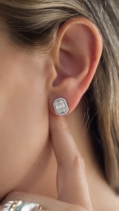 18K Gold Diamond 1.67 Cts Please allow 6-8 weeks for delivery. All prices are in US Dollars. Emerald Cut Stud Earrings, Diamond Solitaire Earrings, Solitaire Earrings, Solid Gold Earrings, Moissanite Earrings, Earrings Minimalist, Bride Jewellery, Emerald Cut Diamonds, Us Dollars