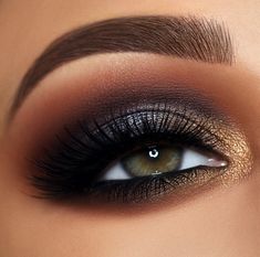 Make Up Yeux, Dark Smokey Eye, Dark Eye Makeup, Black Smokey Eye, Natural Lipstick, Makijaż Smokey Eye, Dark Makeup, Makeup Styles