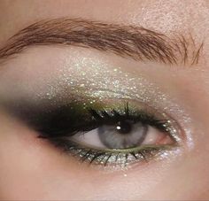 Guard Makeup, Occasional Outfits, Beauty Moodboard, Maquillage On Fleek, Swag Makeup, Smink Inspiration, Green Makeup, Makijaż Smokey Eye, Eye Makeup Designs