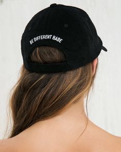 Topi Vintage, Rich Girl Style, Girl Boss Planner, Christian Hats, Hat Aesthetic, Diy Sneakers, Trendy Shirt Designs, Caps And Hats, Cap Designs