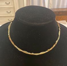 Vintage Gold Tone Choker Collar Statement Necklace  In excellent condition  #1850 Statement Collar Necklace, Choker Collar, Choker Necklaces, Vintage Gold, Necklace Etsy, Choker, Choker Necklace, Statement Necklace, Gold Tones