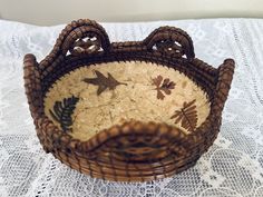 Handmade Louisana Craftsman Basket. Beautiful basket signed on the bottom. It has been in storage so will need to be molded back into original shape. 5.75” diameter x 3.5” tall. DSBR Pine Needle Crafts, Pine Needle Baskets, Needle Crafts, Pine Needles, Gourds, Baskets, Ceramics, The Originals