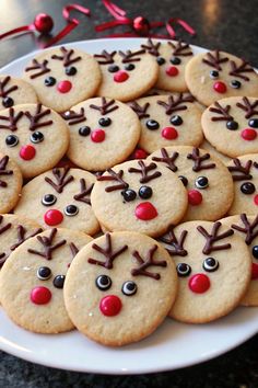 Christmas Treats & Cookies Toddler Christmas Dessert, Christmas Biscuits Kids, Baking With Kids Christmas, Holiday Baking With Toddlers, Simple Christmas Cookies For Kids, Christmas Cookies Toddlers, Christmas Baking For Kids Easy, Christmas Baking For Toddlers, Easy Christmas Baking Recipes For Kids