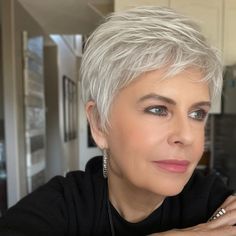 20 Best Low Maintenance Haircuts for Women Over 50 Short Pixie Bobs, Long Lob Haircut, Grey Haircuts, Low Maintenance Haircuts For Women, Fine Hair Pixie Cut, Window Diy, David Phelps