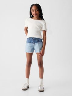 Soft cotton denim shorts.  Button at center front Low Rise Denim Shorts, Faux Snap, The Baby Sitters Club, Girls Denim Shorts, Casual Outfits For Teens, Stretch Denim Shorts, Elegant Dresses Classy, Gap Kids