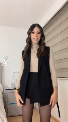 Sephora Work Outfits, Cold Formal Outfit, Outfit Formal Invierno, Outfit Navidad 2022, Outfit Para Posada, Ootd Formal Casual, Outfits Posada, Semiformal Outfit Mujer, Bogota Outfit