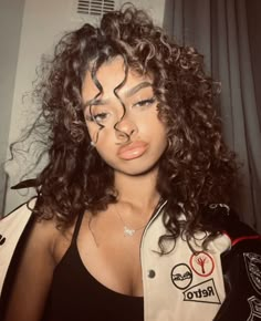 Recipe Aesthetic, S Curl, Long Hair Wedding Styles, Beautiful Curly Hair, Skincare Cosmetics, Trendy Tree, Haircuts For Medium Hair, Jairzinho