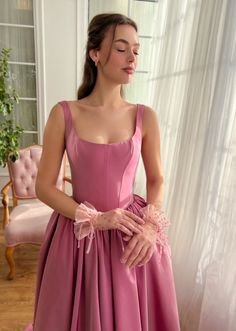 Pink Dress And Gloves Outfit, Princess Silhouette Dress, Formal Gown With Gloves, Brigerton Outfit Inspired Gown, Pink Dress With Gloves, Dress And Gloves Outfit, Elegant Pink Outfit, Dust Pink Dress, Satin Princess Dress