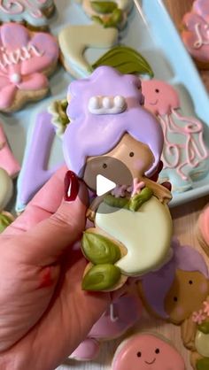 Amber Garcia on Instagram: "It’s the pink starfish for me 🪸🧜🏽‍♀️🌊☺️

Cutter from @kaleidacuts 

.
.
.
.
.
.
.
.
#cookiereels #cookievideo #cookievideos #cookiedecorating #cookiedecoratingvideo #cookiedecoratingvideos #bakingtutorial #cookieflood #satisfyingvideos
#designercookies #cookier #sugarcookiedecorating #sugarcookies #instacookies #sugarcookiesofinstagram
#decoratedsugarcookies #satisfying #austinfood #cookietutorial #cookieart #relaxing #baker #desserttable #royalicingcookies #royalicingart #decoratedcookies #mermaidparty #mermaid #underthesea #undertheseaparty"