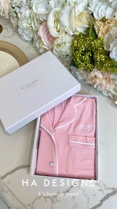 Personalised HA Mini Girls Jersey Frill Long Sleeve Pyjama Set- Pink. Pyjama Packaging Ideas, Pyjama Packaging, Pajamas Packaging, Pr Gifts, Classy Packaging, Sleepwear Ideas, Cross Selling, Bed Accessories