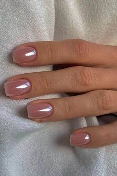 Get inspired by fall colors for your next French manicure! 🍁 Classy and seasonal perfection. 💅 #FallNailInspo #FrenchManicure #SeasonalNails Chrome Nail Polish, Short Fake Nails, Press On Nails Short, Gel Acrylic Nails, Acrylic Nail Kit, Nails Square, Nails For Women, Press Ons, Stick On Nails