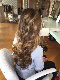 Carmel Highlights Dirty Blonde Hair, Caramel Honey Balayage, Tiger Eye Hair Color, Hair Color Flamboyage, Golden Brown Hair, Honey Brown Hair