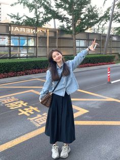 Outfit Coreen, Modest Girly Outfits, 15 Outfits, Ideas De Outfits, Stylish Outfits Casual, 일본 패션, Long Skirt Outfits, Korean Casual Outfits, Stylish Summer Outfits