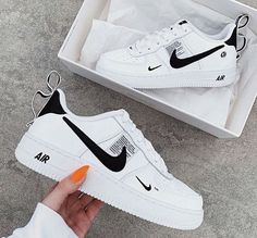 Nike Blazer Outfit, Nike Fashion Shoes, All Nike Shoes, Fashion Shoes Sneakers