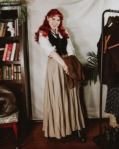 1940s Adventurer Aesthetic, Rachel Maksy Hobbit, Rachel Masky, Hobbit Cosplay, Rachel Maksy, Vintage Academia, Dark Academia Outfits, Academia Outfits, Mode Inspo