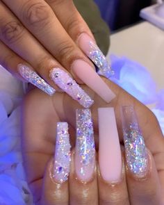 Ongles Bling Bling, Womens Birthday, Cute Acrylic Nail Designs, Her Nails, White Nail, Bling Acrylic Nails, Glam Nails, Acrylic Nails Coffin, Birthday Nails