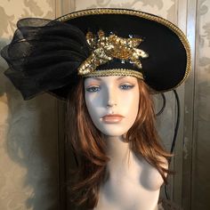 Breathtaking Vintage 100% Wool Felt Black Hat With Gold Metallic Brim & Crown Bands, Huge Gold Sequined & Beaded Floral Appliqu, And A Netted Rosette And Bow Sprays. Inside Has A Built-In Cap Lined In A Black Grosgrain Ribbon. Hat Can Be Worn With Appliqu Facing The Front Or The Back And Is Shown In Photos Worn Both Ways. In Excellent Preowned Vintage Condition. Measurements In Below Comments. Smoke-Free Home. Ivory Hat, Large Brim Hat, Rose Hat, Wool Fedora Hat, Velvet Choker Necklaces, Gold Hats, Raffia Hat, Velvet Hat, Distressed Hat