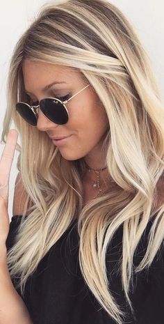 Spring Hair Color Blonde, Champagne Blonde Hair, Hair Color Blonde Highlights, Frontal Hair, Latest Hair Color, Hair Blond, Spring Hair Color, Frontal Hairstyles, Blonde Hair Looks