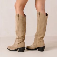 Mount Suede Desert Taupe - 35 Worn Once - Black Mark On One Boot - Can Probably Come Out With Extra Care Suede Cowboy Boots, Colour Beige, Shoes Heels Boots, High Boots, Cowboy Boots, Shoes Women Heels, Knee High, Heeled Boots, Heel Height