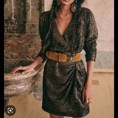 Sequins Sezane Dress So Breathtaking And So Sad To Part With It! Worn Once, New Without Tags Perfect For Holiday And New Year Parties + Special Events Sezane Party Dress, Stile Boho Chic, Wrap Dress Short, Looks Country, Look Rock, Estilo Boho Chic, Glam Rock, Estilo Boho, Parisian Style