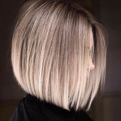 Hairstyles For December, Beautiful Short Hairstyles, Bob Pendek, Short Bob Hair, Bob Haircut Ideas, Bob Haircut For Fine Hair, Bob Hair, Short Hair Color