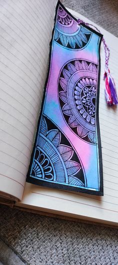 Bookmark ideas❣️
Diy craft ☺️
Very easy and simple ☺️🤗 Bookmark Ideas Mandala, Simple Bookmark Design, Simple Bookmark Ideas, Mandala Art Bookmark, Gel Pen Art, Small Bookmark, Mandela Design