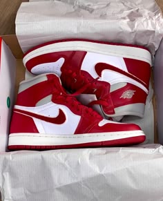 Exclusive sneakers every week💥 #sneakers #jordans #airjordan #jordanhigh #sneakerhead #redshoes #red #shoeinspo Jordans Red, Red Nike Shoes, Cute Jordans, Nike Shoes Women Fashion, Jordan Red, Jordan Shoes Retro